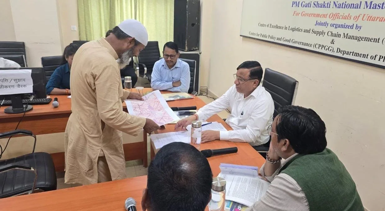 तीसरे दिन भी जारी रहा देहरादून महायोजना-2041 पर जनसंवाद, सेक्टर-03 के नागरिकों ने रखे सुझाव और आपत्तियां