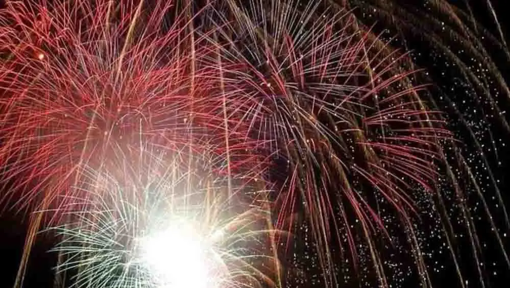 पश्चिम बंगाल में दिवाली पर सिर्फ ग्रीन पटाखों की अनुमति, रात 8 से 10 बजे तक ही जला सकेंगे क्रैकर्स