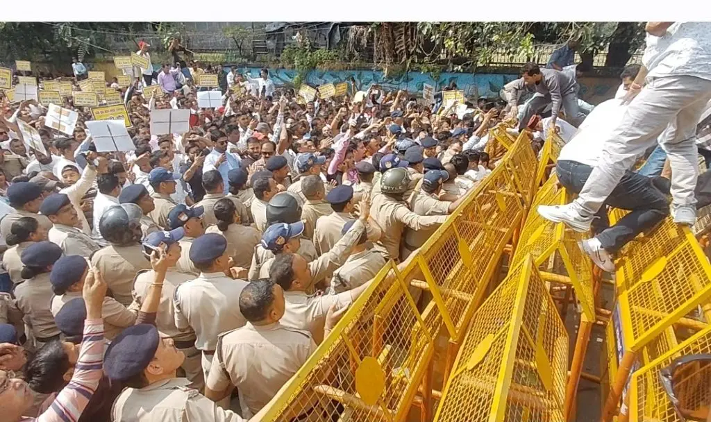 देहरादून में ग्राम प्रधानों का हल्लाबोल: सचिवालय घेरने निकले हजारों प्रधान, ये है मांगे