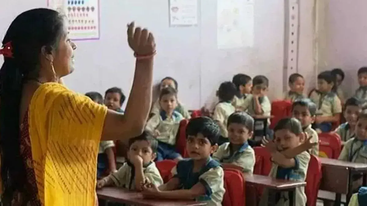 सरकारी स्कूलों के बच्चों को मुफ्त मिलेंगी किताबें, सीएम धामी ने मंजूर किए 124 करोड़