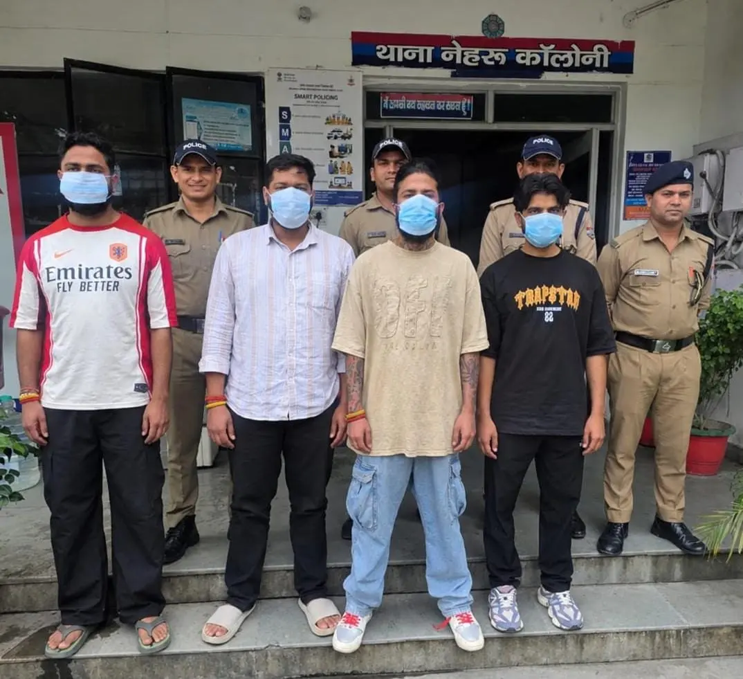यूट्यूबर अनुराग डोभाल की मुश्किलें बढ़ीं: अपहरण की धारा जुड़ी, साले को जान से मारने का था प्लान!