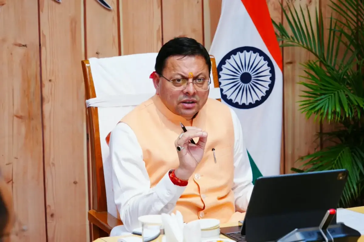 देर रात सीएम धामी ने की अधिकारियों के साथ बैठक!, दिए ये कड़े निर्देश